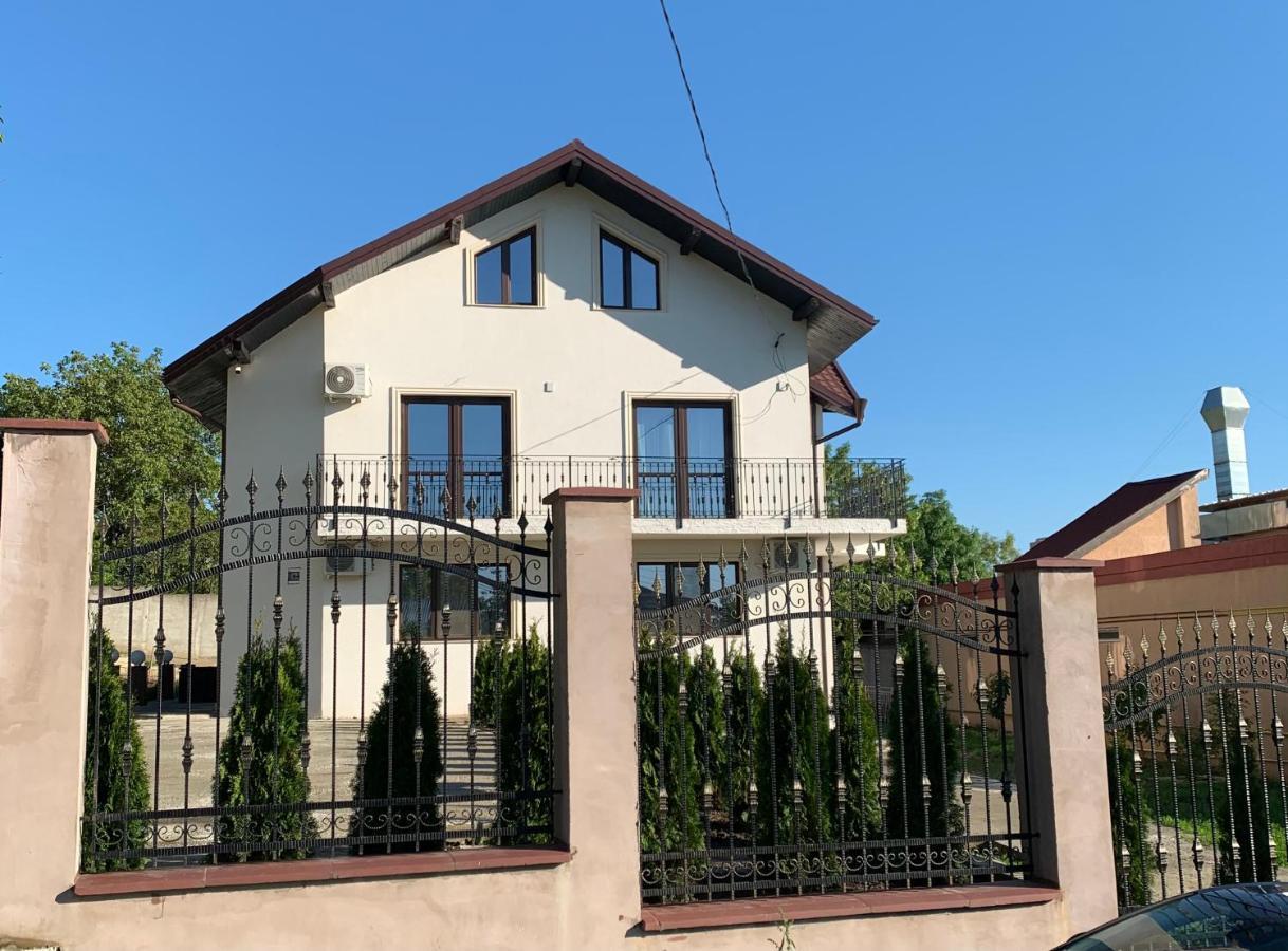 Apartament Micsunelelor Cu Parcare Privata Iasi Exterior foto